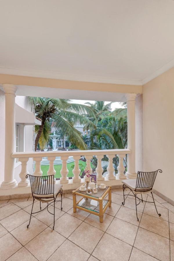 Club Mahindra Emerald Palms, Goa Бенаулим Экстерьер фото