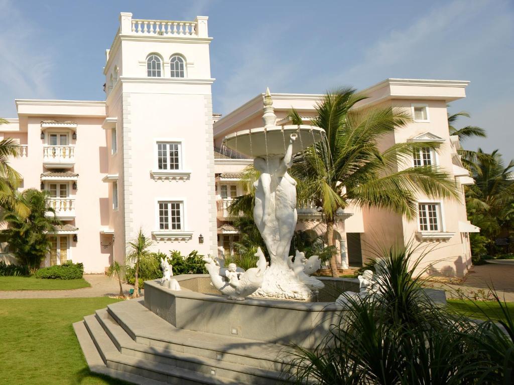 Club Mahindra Emerald Palms, Goa Бенаулим Экстерьер фото