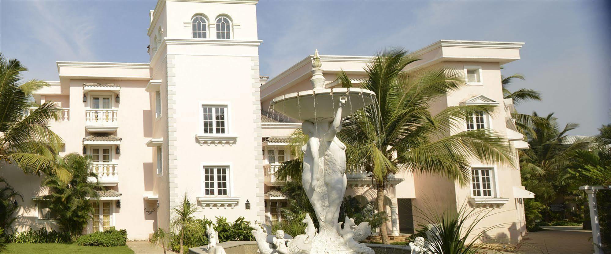 Club Mahindra Emerald Palms, Goa Бенаулим Экстерьер фото