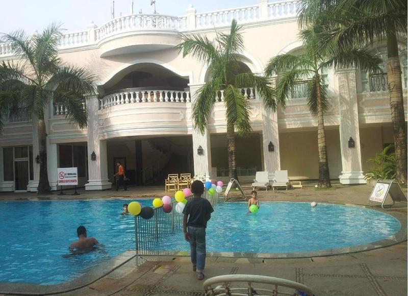 Club Mahindra Emerald Palms, Goa Бенаулим Экстерьер фото