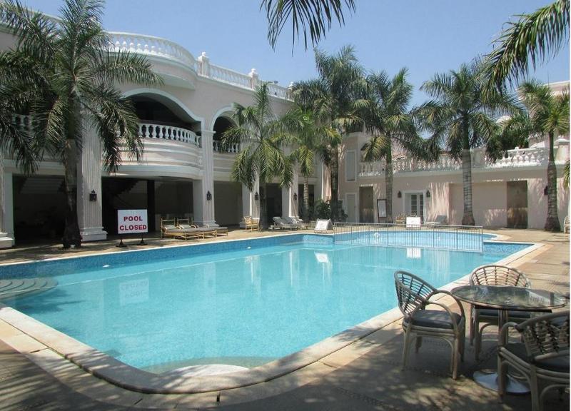 Club Mahindra Emerald Palms, Goa Бенаулим Экстерьер фото