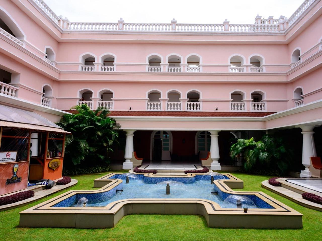 Club Mahindra Emerald Palms, Goa Бенаулим Экстерьер фото