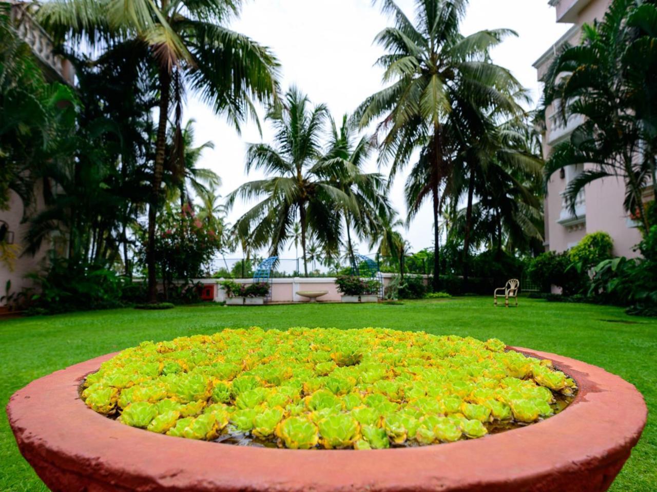Club Mahindra Emerald Palms, Goa Бенаулим Экстерьер фото