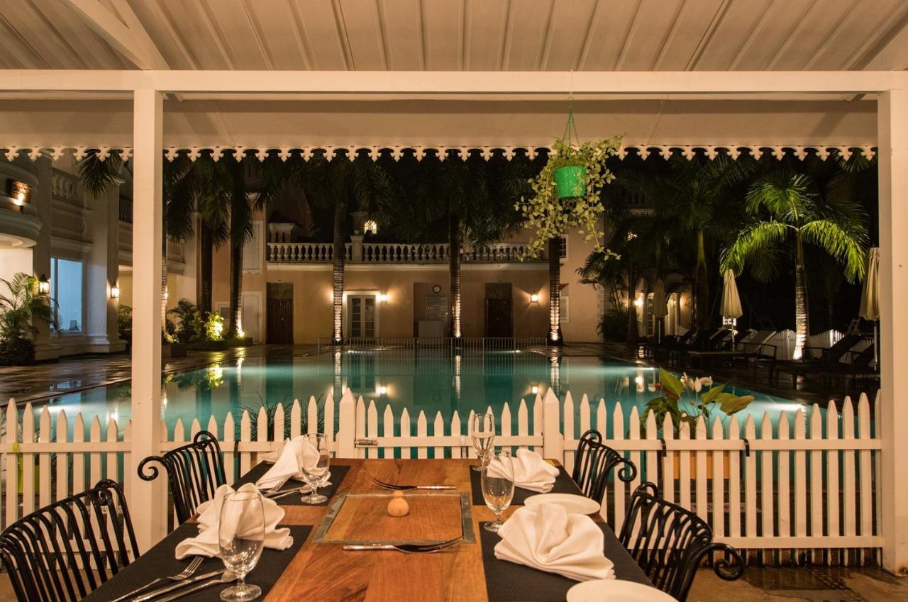 Club Mahindra Emerald Palms, Goa Бенаулим Экстерьер фото